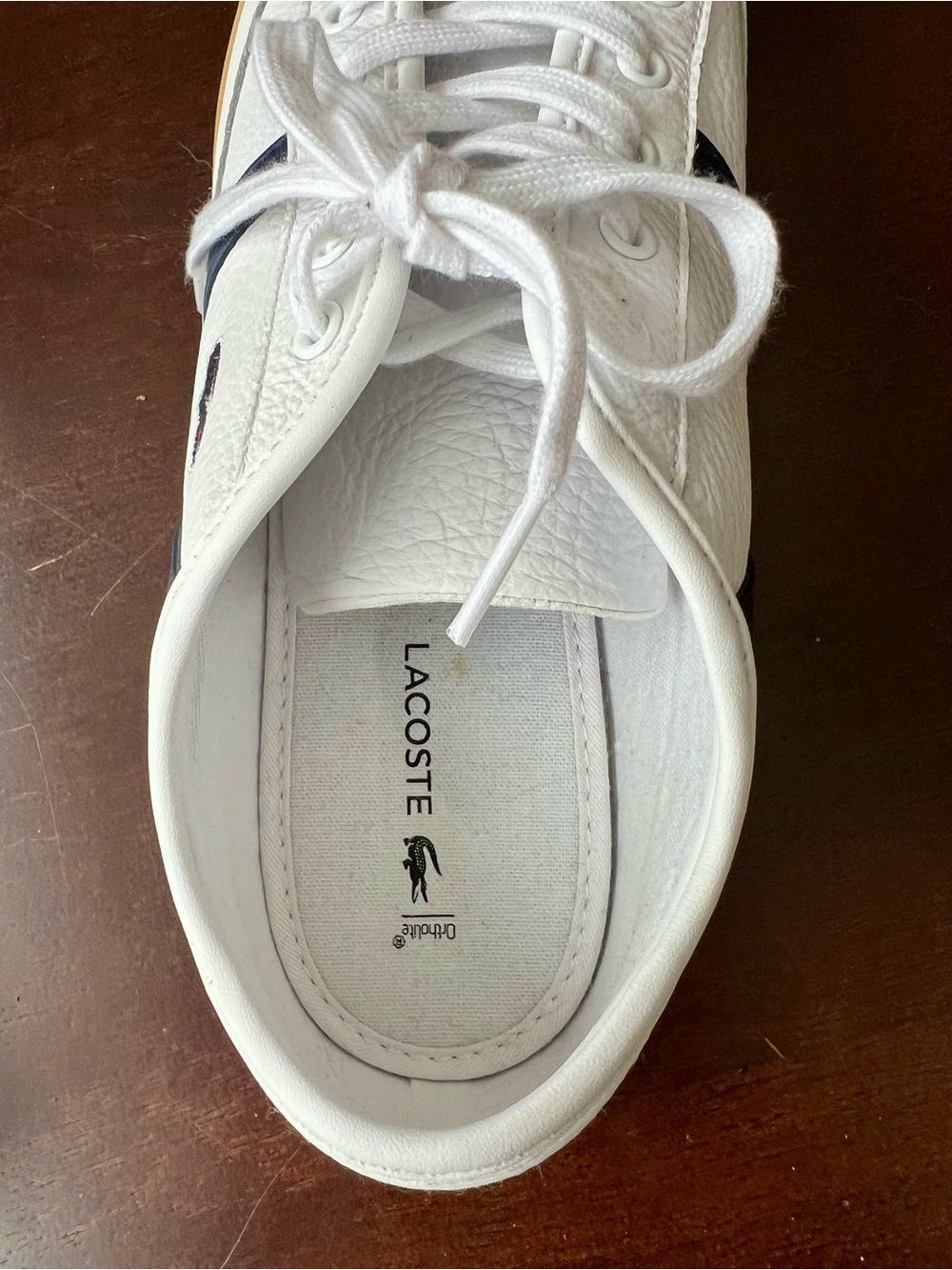 Lacoste Women’s White Leather Sneakers w/Navy Stripes  9.5 US - like new! - Picture 10 of 12